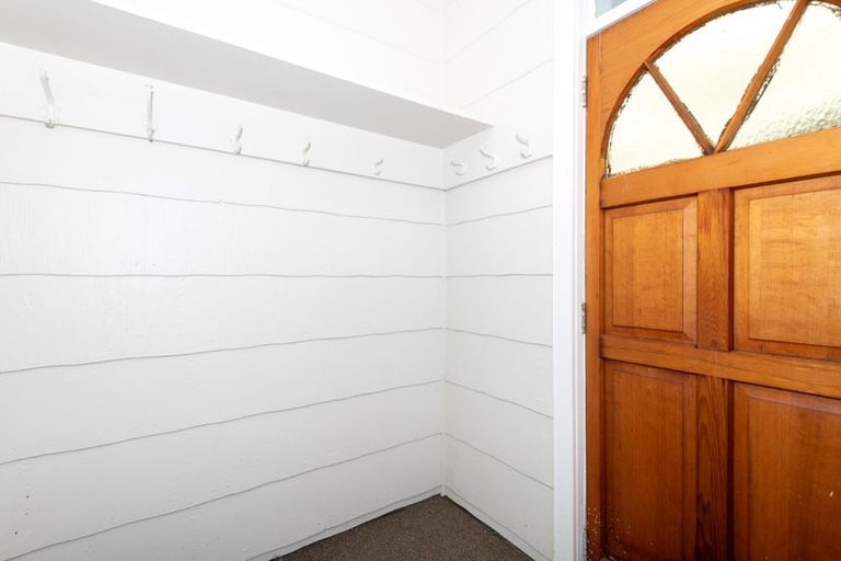 Photo of property in 313 Oxford Terrace, Avalon, Lower Hutt, 5011