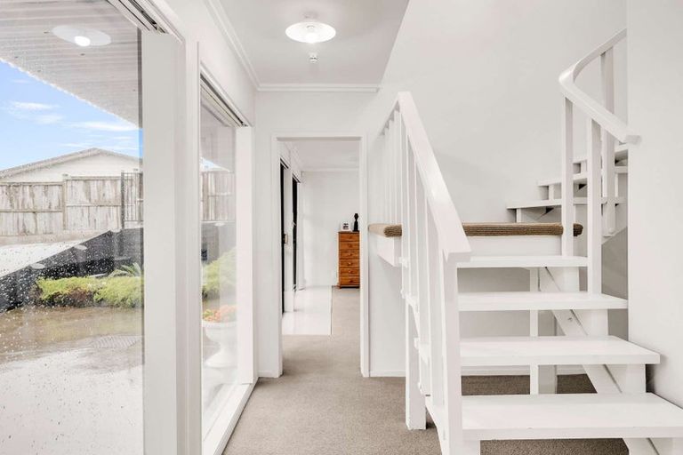 Photo of property in 247a Hill Road, The Gardens, Auckland, 2105