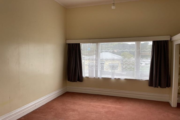 Photo of property in 128 Wallace Street, Mount Cook, Wellington, 6021