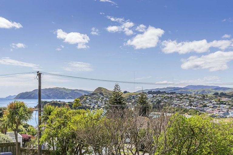 Photo of property in 103 Tireti Road, Titahi Bay, Porirua, 5022