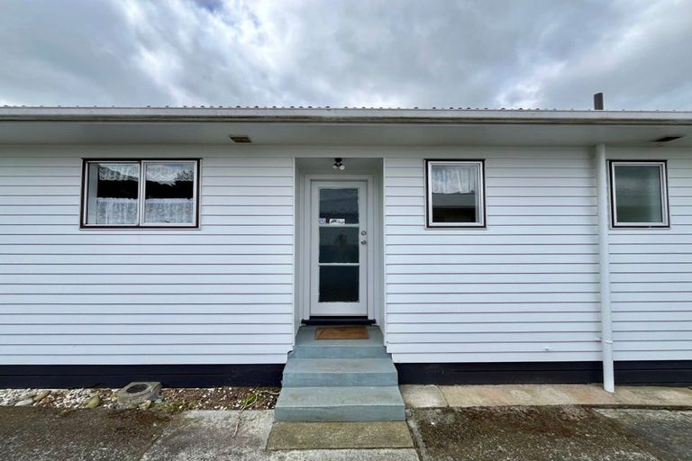Photo of property in 11 Kendal Grove, Wainuiomata, Lower Hutt, 5014