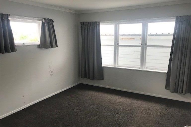Photo of property in 56 Kelvin Road, Papakura, 2110