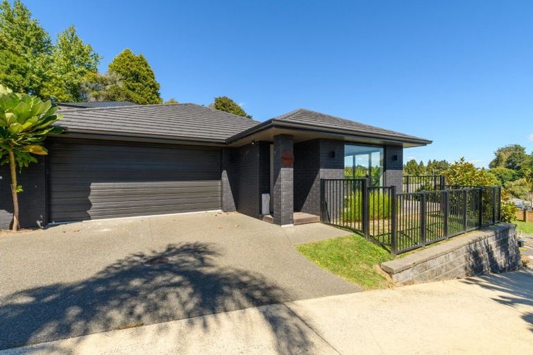 Photo of property in 58 Kinloch Drive, Bethlehem, Tauranga, 3110