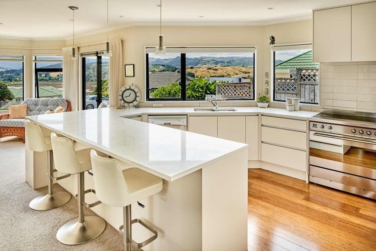 Photo of property in 11 The Masthead, Whitby, Porirua, 5024