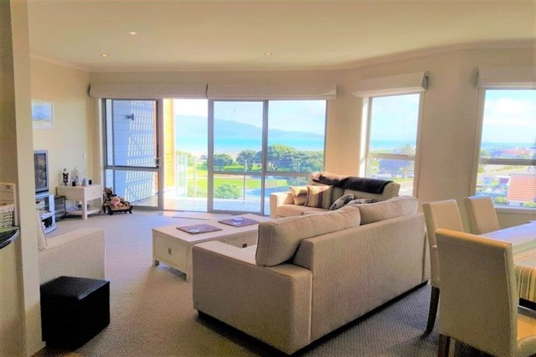 Photo of property in 4-u18 Seaview Road, Paraparaumu Beach, Paraparaumu, 5032