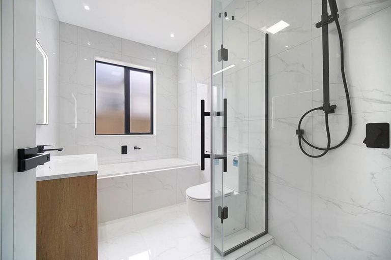 Photo of property in 15 Kaapehu Street, Karaka, 2578