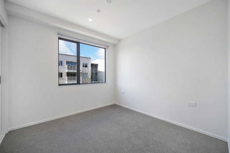 Photo of property in 101/28c Eileen Newey Place, Henderson, Auckland, 0612