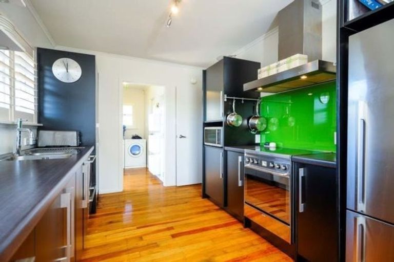 Photo of property in 59 Mcintyre Road, Mangere Bridge, Auckland, 2022