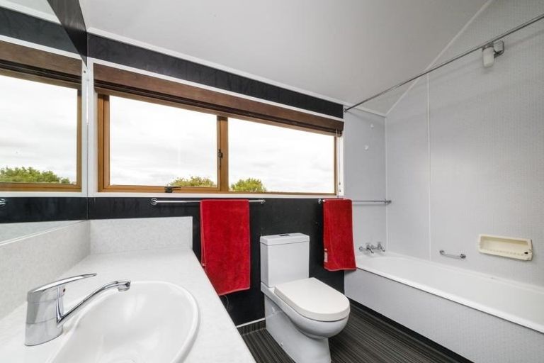 Photo of property in 11a Ranui Place, Feilding, 4702