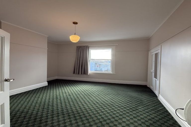Photo of property in 61-61a Brougham Street, Mount Victoria, Wellington, 6011