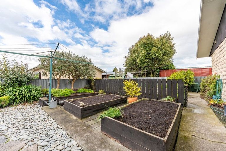Photo of property in 2/21 Oxford Street, West End, Timaru, 7910