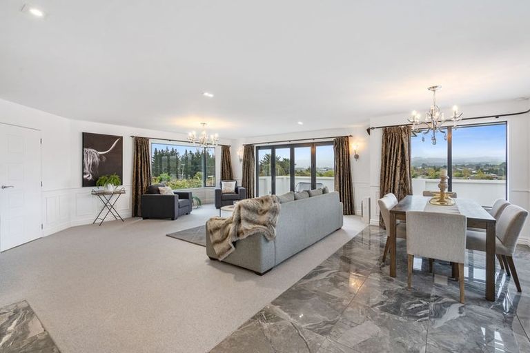 Photo of property in 214 Gladstone Road North, Mosgiel, 9024