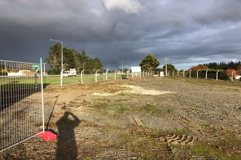 Photo of property in 564-568 Great South Road, Runciman, Drury, 2578