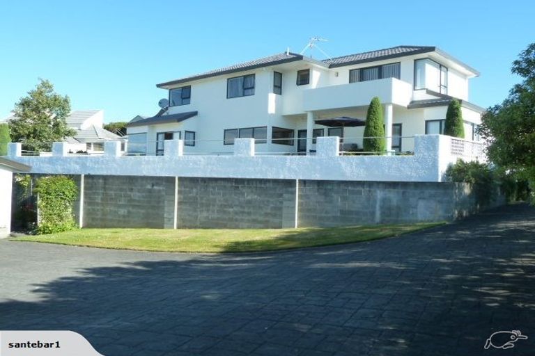 Photo of property in 30 Molyneux Close, Whitby, Porirua, 5024