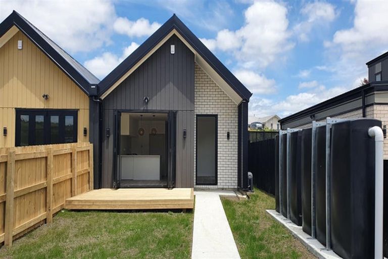 Photo of property in 11 Waikaha Street, Pokeno, 2472