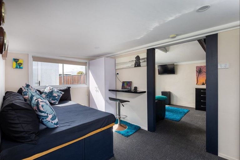 Photo of property in 101 Domett Street, Waitara, 4320