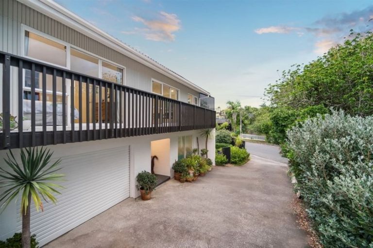 Photo of property in 3/5 Glade Place, Birkenhead, Auckland, 0626