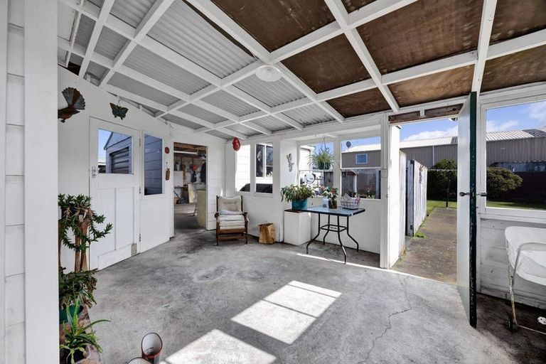 Photo of property in 253 Princes Street, Hawera, 4610