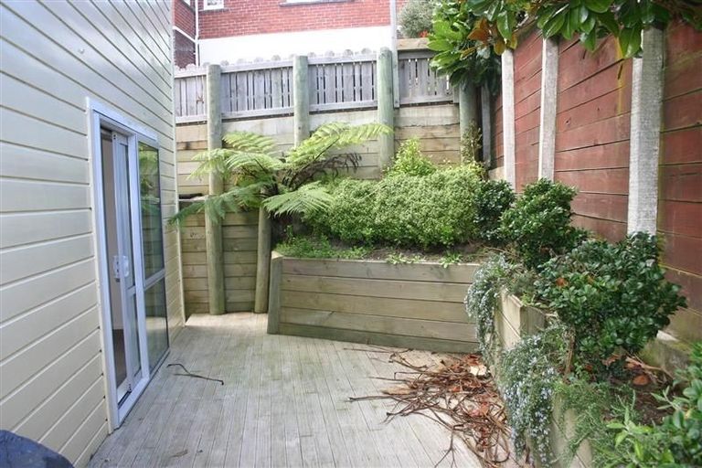 Photo of property in 6a Mills Road, Brooklyn, Wellington, 6021