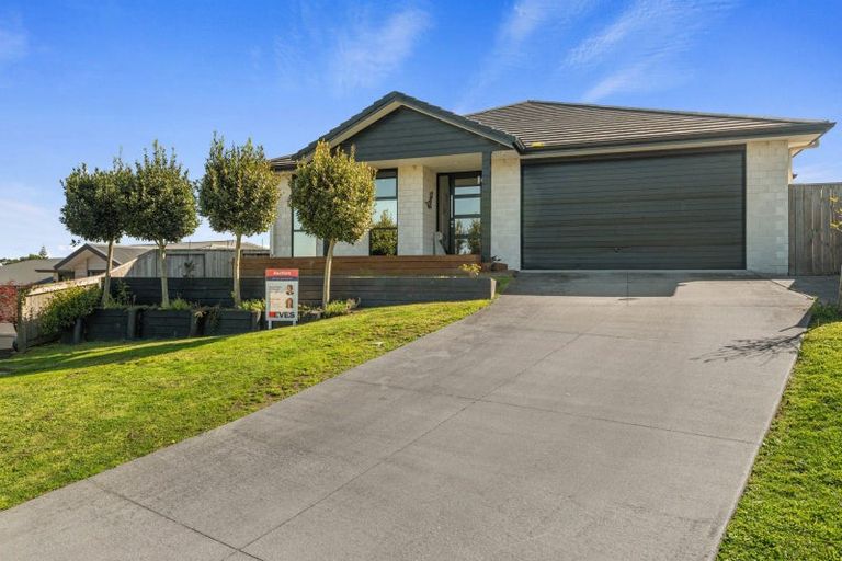 Photo of property in 24 Moira Close, Welcome Bay, Tauranga, 3175