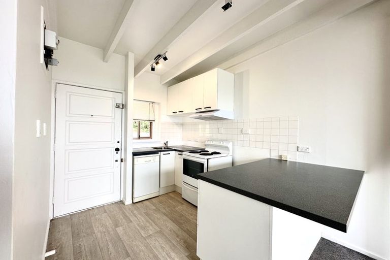 Photo of property in 17f1 Wrights Hill Road, Karori, Wellington, 6012