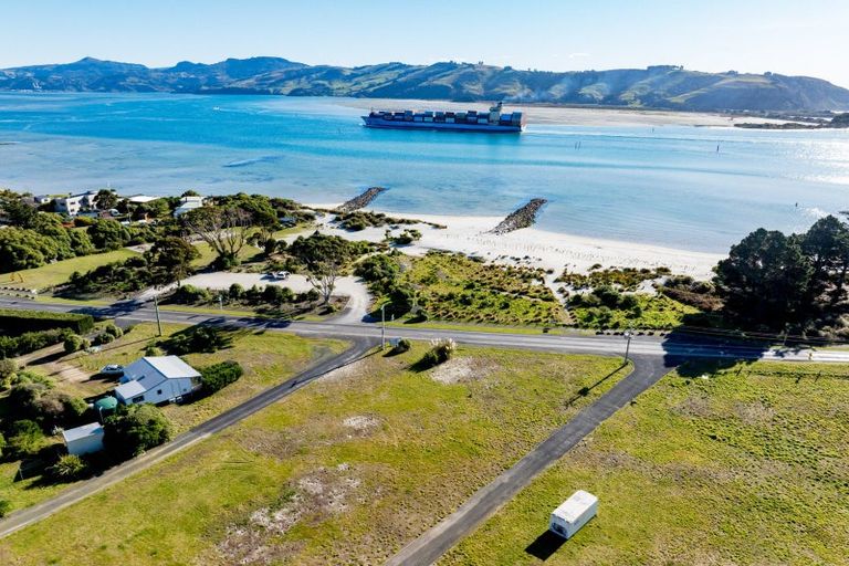 Photo of property in 932 Harington Point Road, Harington Point, Dunedin, 9077