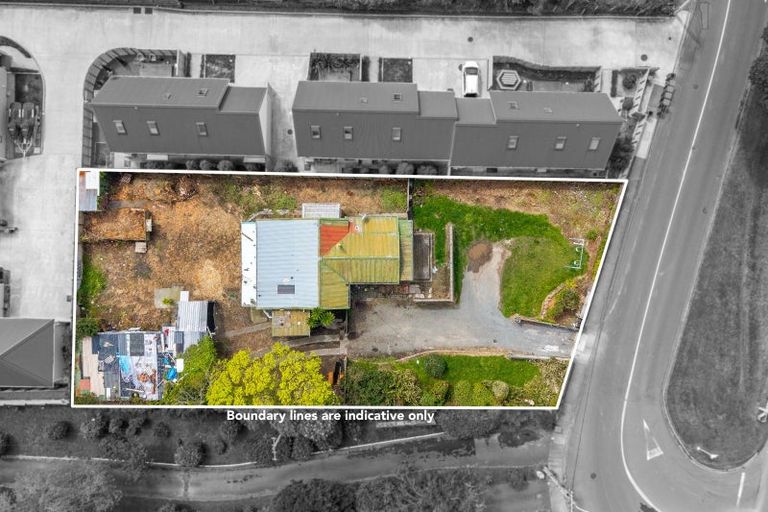 Photo of property in 107 Amohia Street, Paraparaumu, 5032