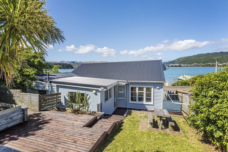 Photo of property in 7 Onepoto Road, Titahi Bay, Porirua, 5022