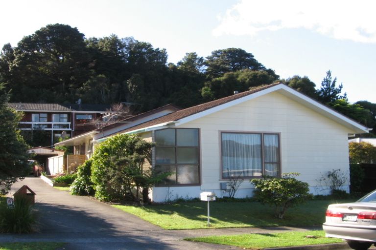 Photo of property in 20a Kaponga Street, Wainuiomata, Lower Hutt, 5014