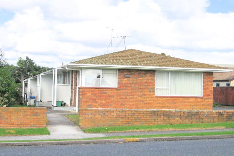 Photo of property in 3/32 Eastern Beach Road, Eastern Beach, Auckland, 2012
