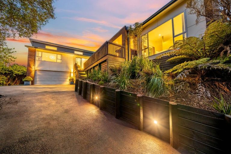 Photo of property in 9 Sylvan Way, Silverstream, Upper Hutt, 5019