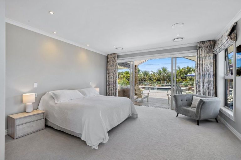 Photo of property in 8a Jelas Drive, Riverhead, Kumeu, 0892