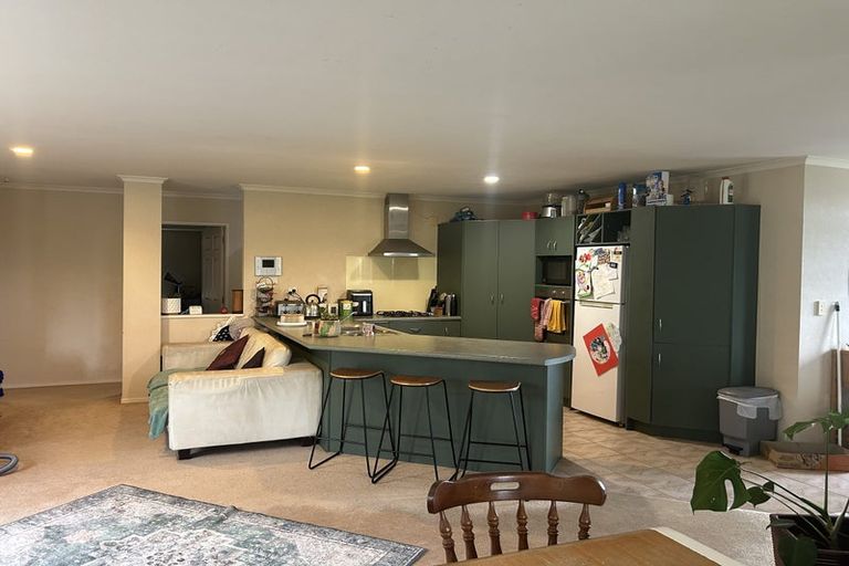 Photo of property in 6 Chelmsley Avenue, Henderson, Auckland, 0612