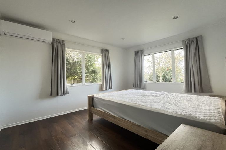 Photo of property in 25 Fearnley Grove, Albany, Auckland, 0632