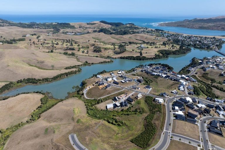 Photo of property in 9 Waipatukahu Lane, Raglan, 3225