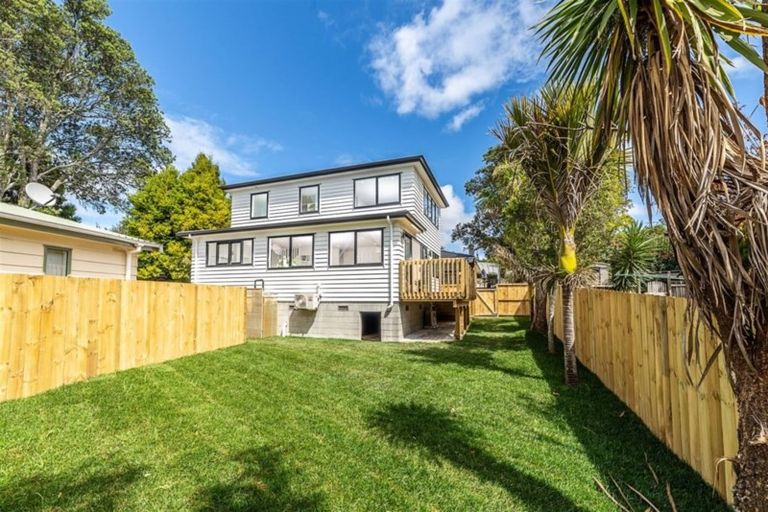Photo of property in 14a Rosalind Road, Glenfield, Auckland, 0629