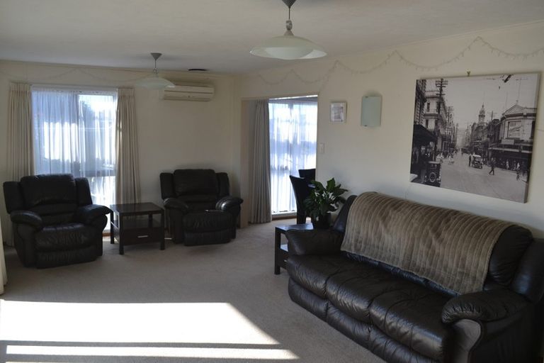 Photo of property in 16 Anaheim Place, Churton Park, Wellington, 6037
