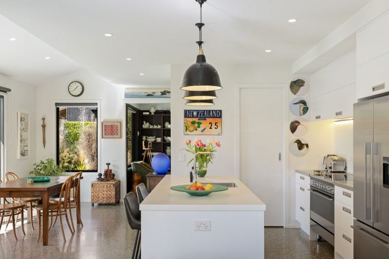 Photo of property in 1 Appin Court, Jacks Point, Queenstown, 9371