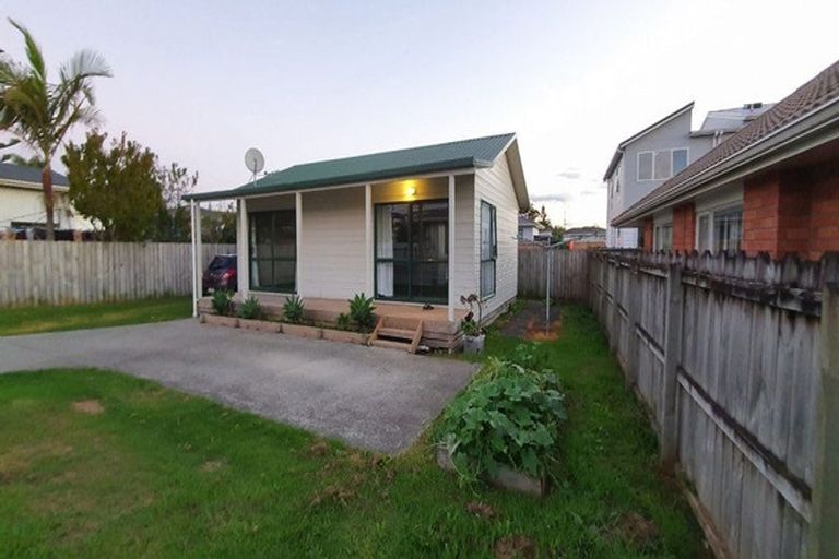 Photo of property in 10 Daniel Avenue, Mangere East, Auckland, 2024