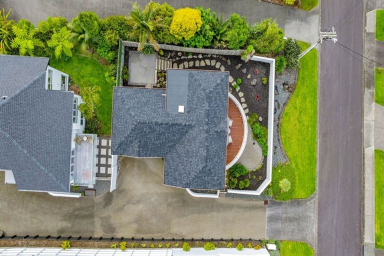 Photo of property in 1/14 Bournemouth Terrace, Murrays Bay, Auckland, 0630