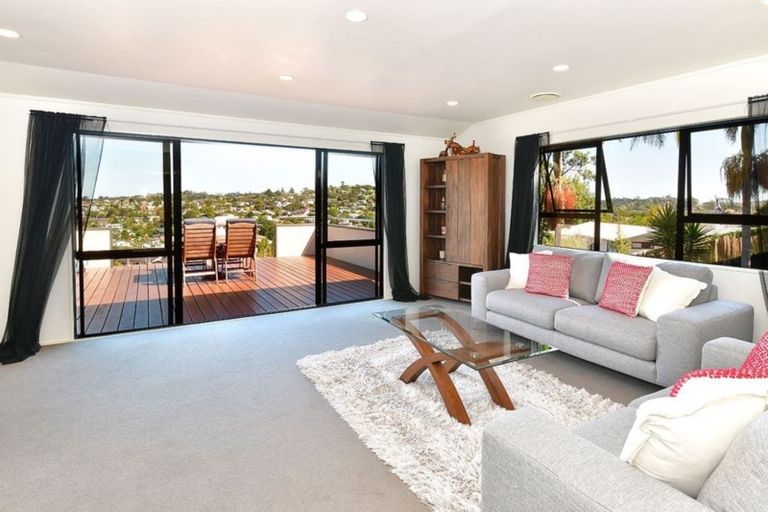 Photo of property in 20 John Road, Stanmore Bay, Whangaparaoa, 0932