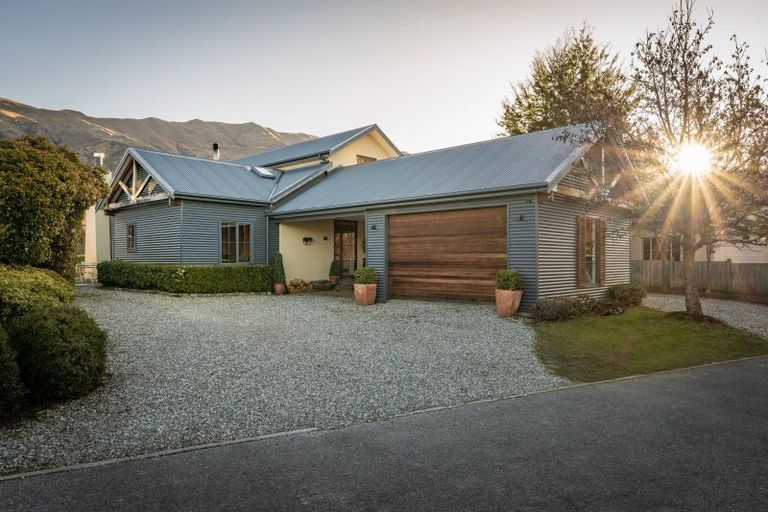 Photo of property in 27 Willowridge, Wanaka, 9305
