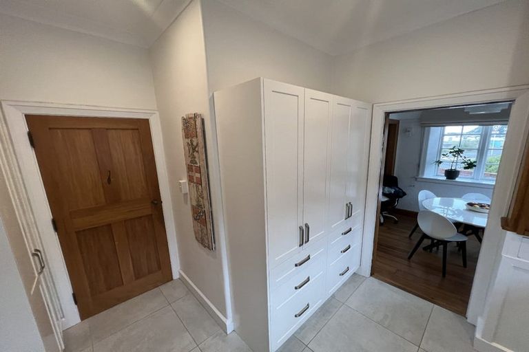 Photo of property in 132 Lyall Parade, Lyall Bay, Wellington, 6022