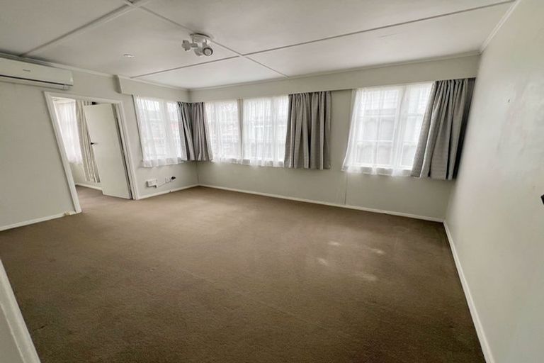 Photo of property in 1258 High Street, Taita, Lower Hutt, 5011