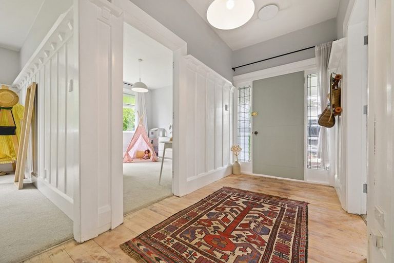 Photo of property in 120 Lyttelton Street, Spreydon, Christchurch, 8024