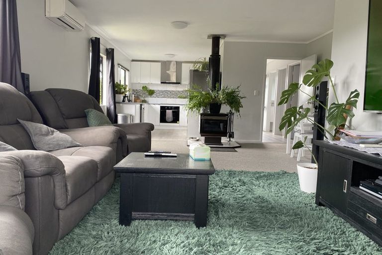 Photo of property in 72 Gallony Avenue, Massey, Auckland, 0614