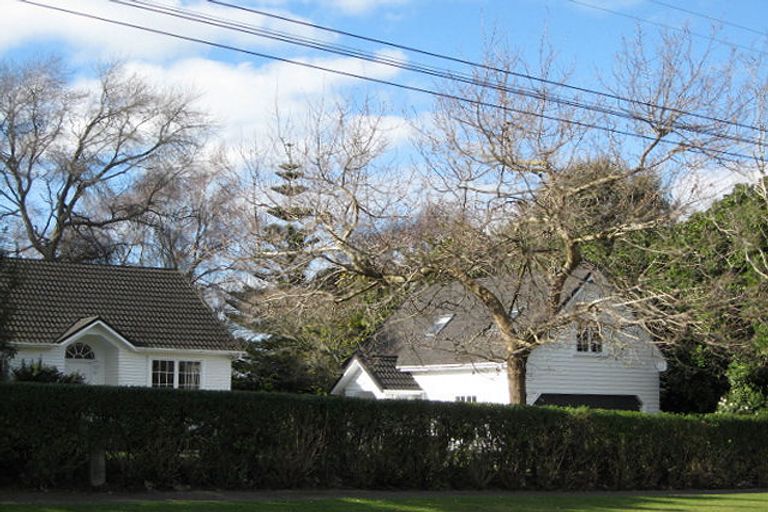 Photo of property in 24 Wanganui Road, Marton, 4710
