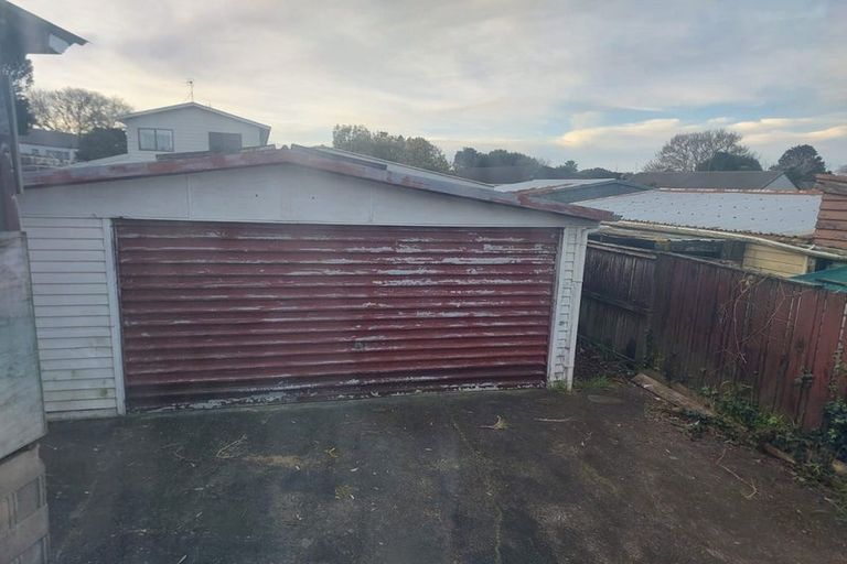 Photo of property in 15 Ribot Place, Randwick Park, Auckland, 2105