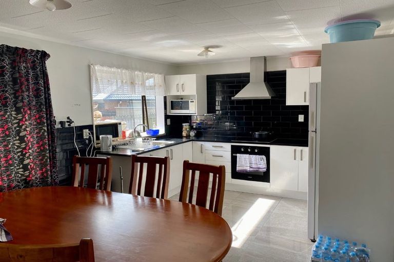 Photo of property in 109 Manuroa Road, Takanini, 2112