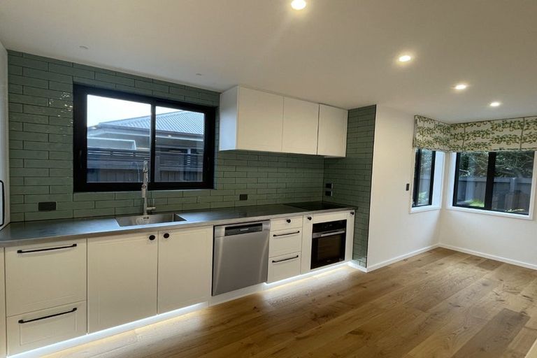 Photo of property in 76 Jeffreys Road, Fendalton, Christchurch, 8052